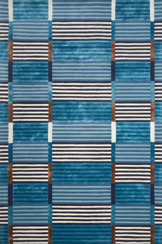 Синий ковёр Admiral Blue с динамичным узором